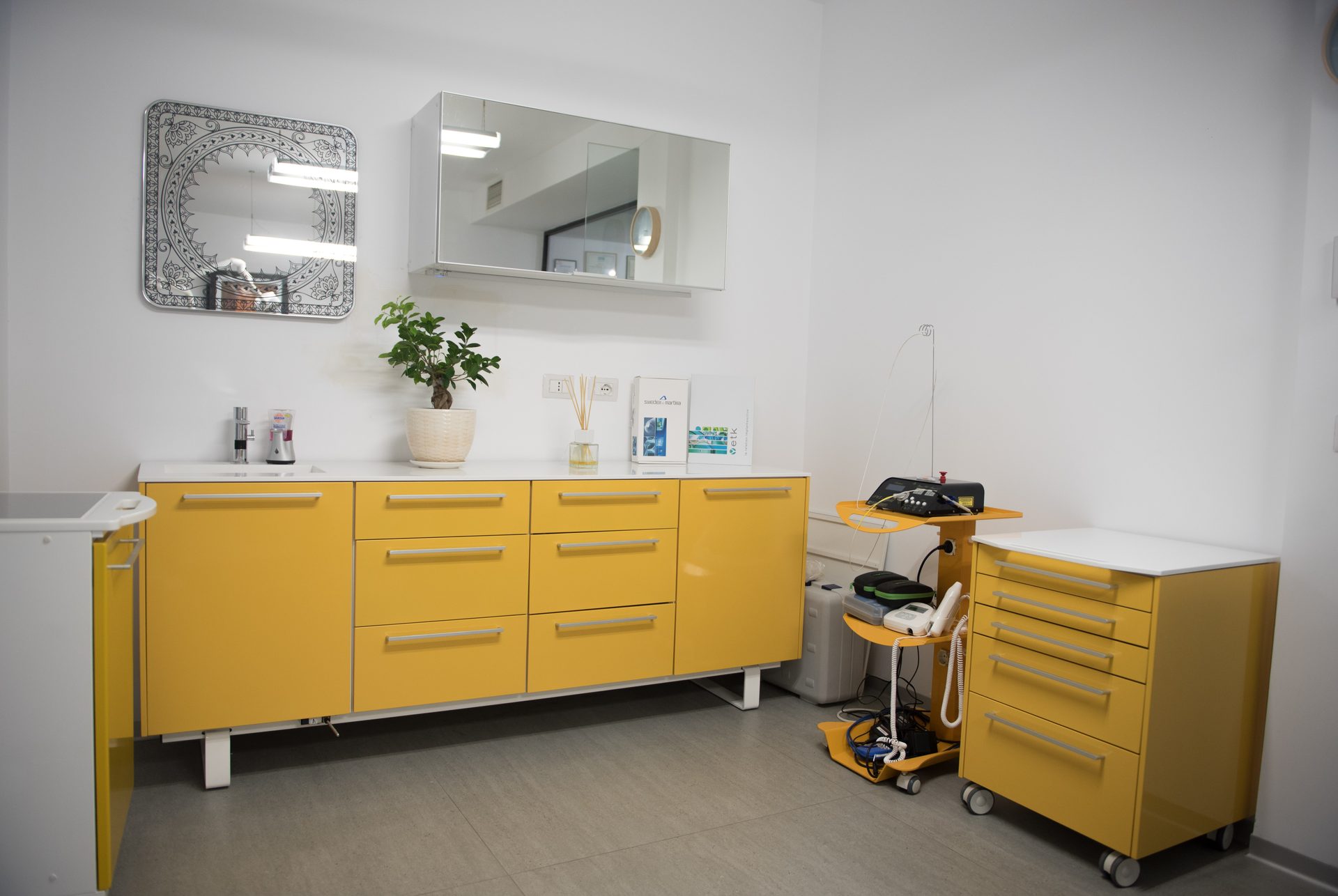Kabineti dentar – Roma Dental Clinic Durrës