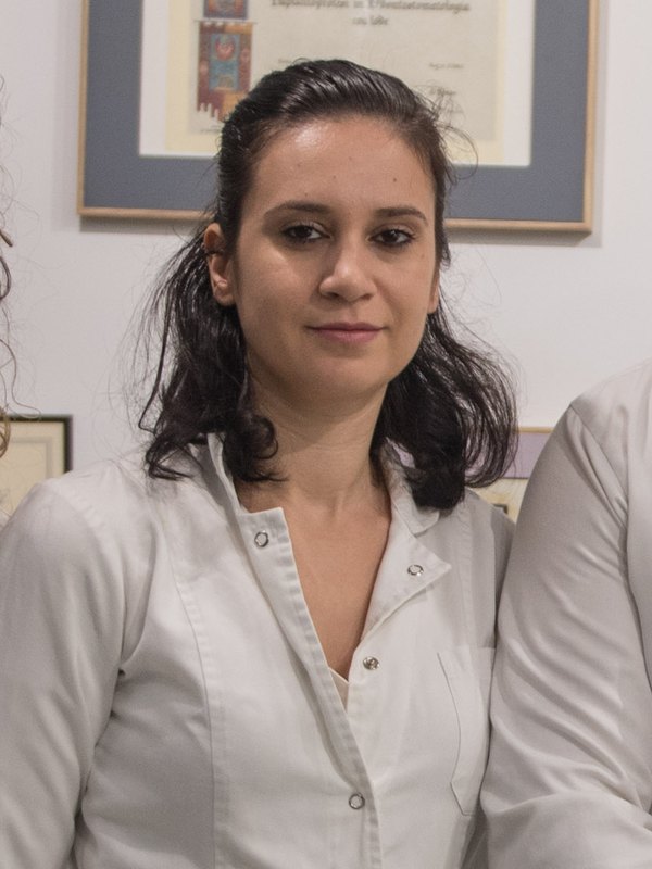 Dr. Valbona Beja, dentiste pediatrike te Roma Dental Clinic